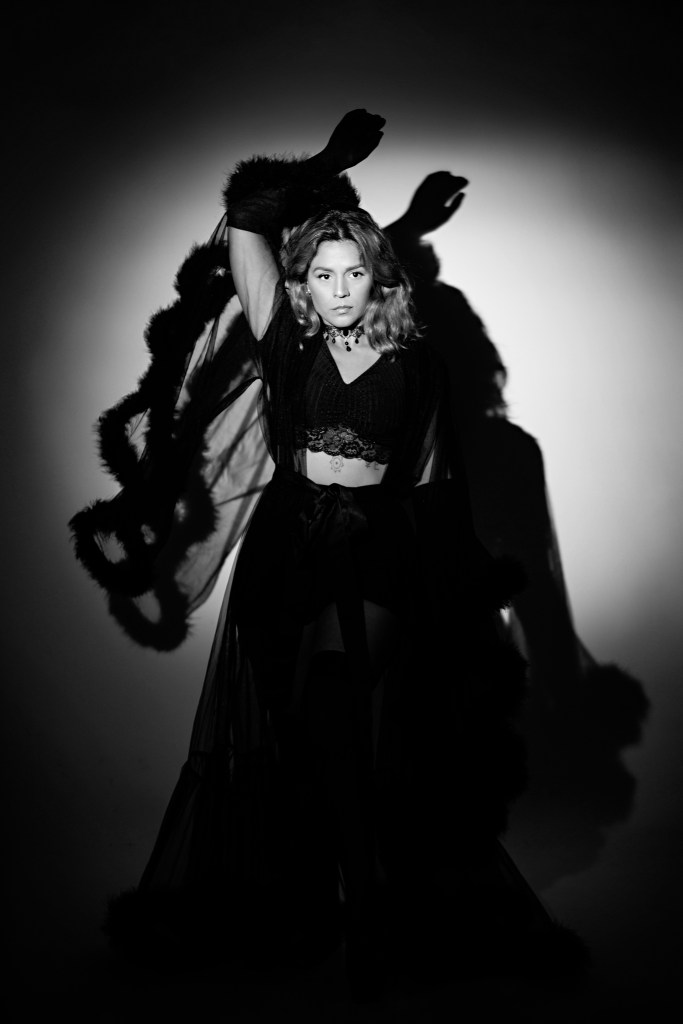 boudoir photography glamour portraits timmins ontario pin-up