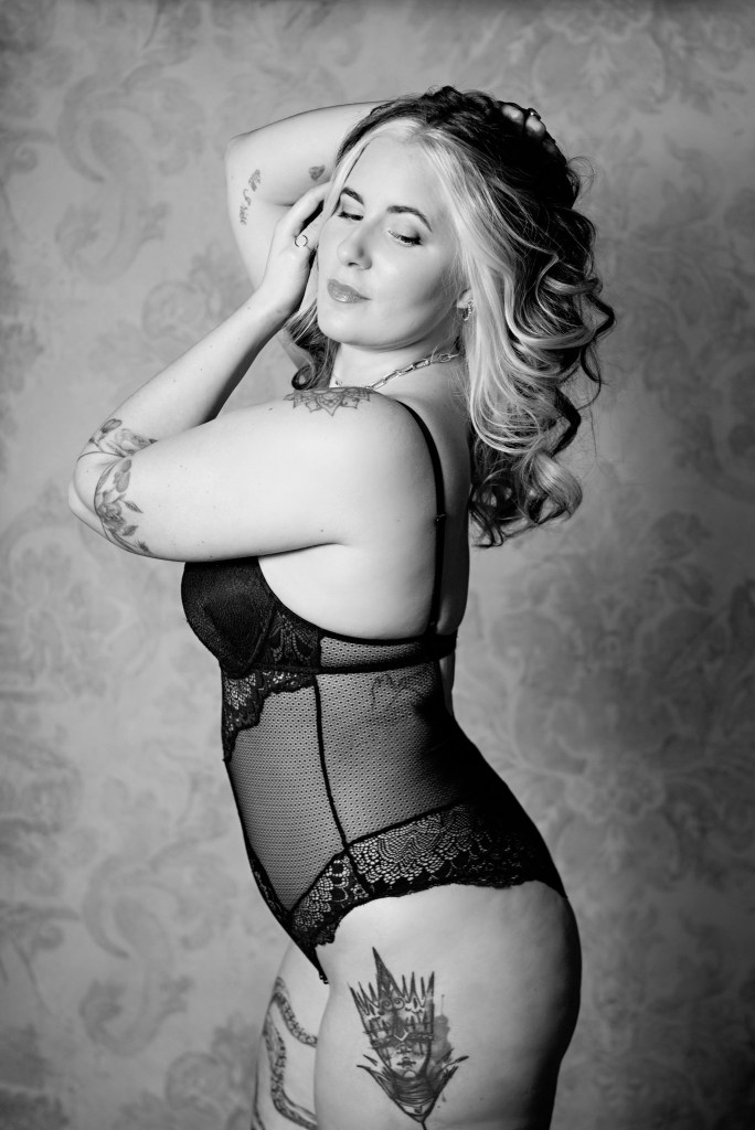 timmins ontario boudoir photography photographer glamour pin up