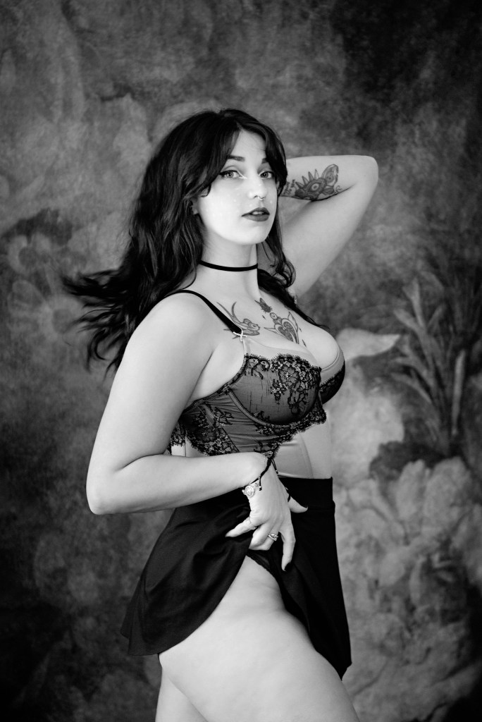 timmins ontario boudoir photography photographer glamour pin up